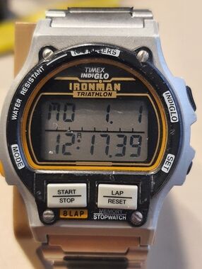 Vtg Timex Indiglo Ironman Triathalon 8-Lap Digital Alarm Chrono Men's Watch